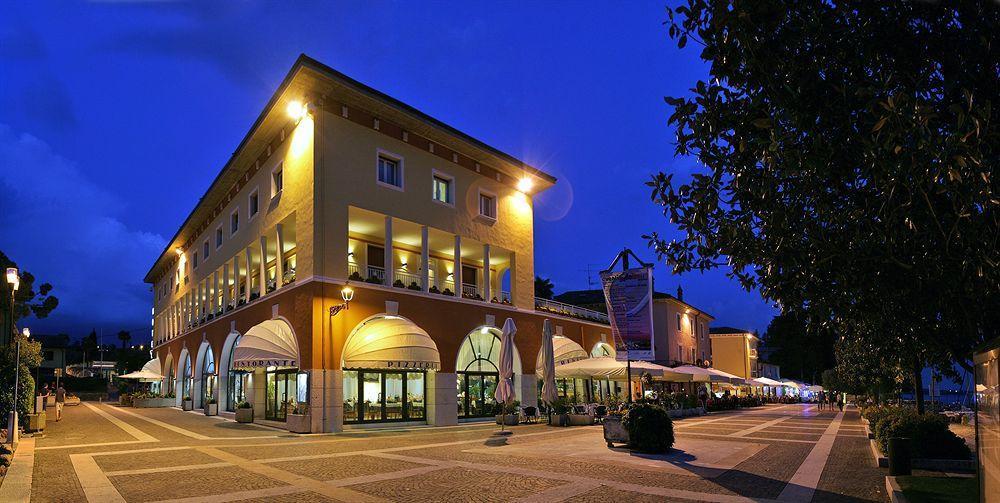 Hotel Vela D'Oro Dependence บาร์โดลิโน ภายนอก รูปภาพ